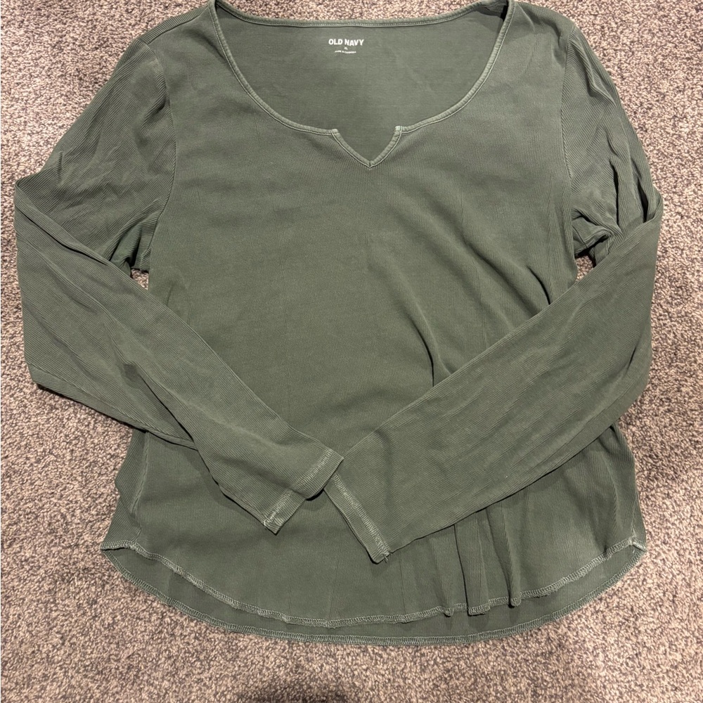 Old Navy Women's Olive Long Sleeve Tee